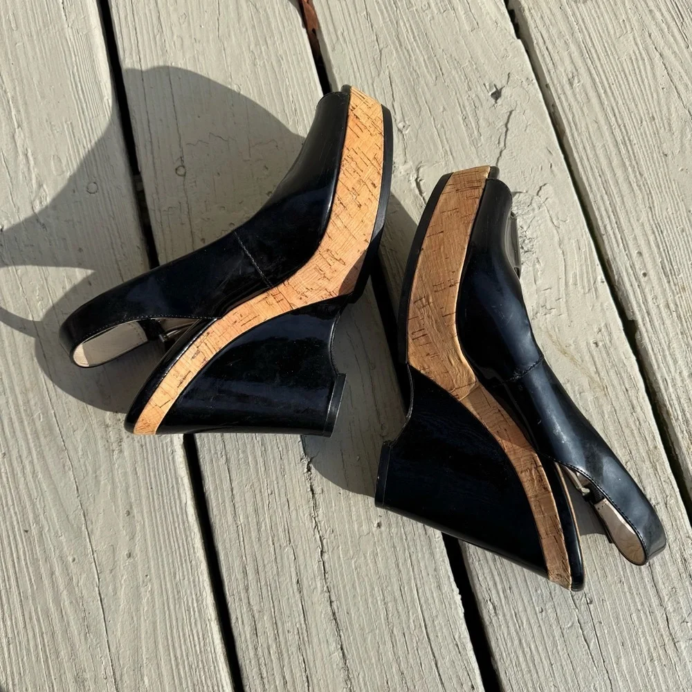 Donald pliner // debb black patent leather cork peel toe high heels size 9